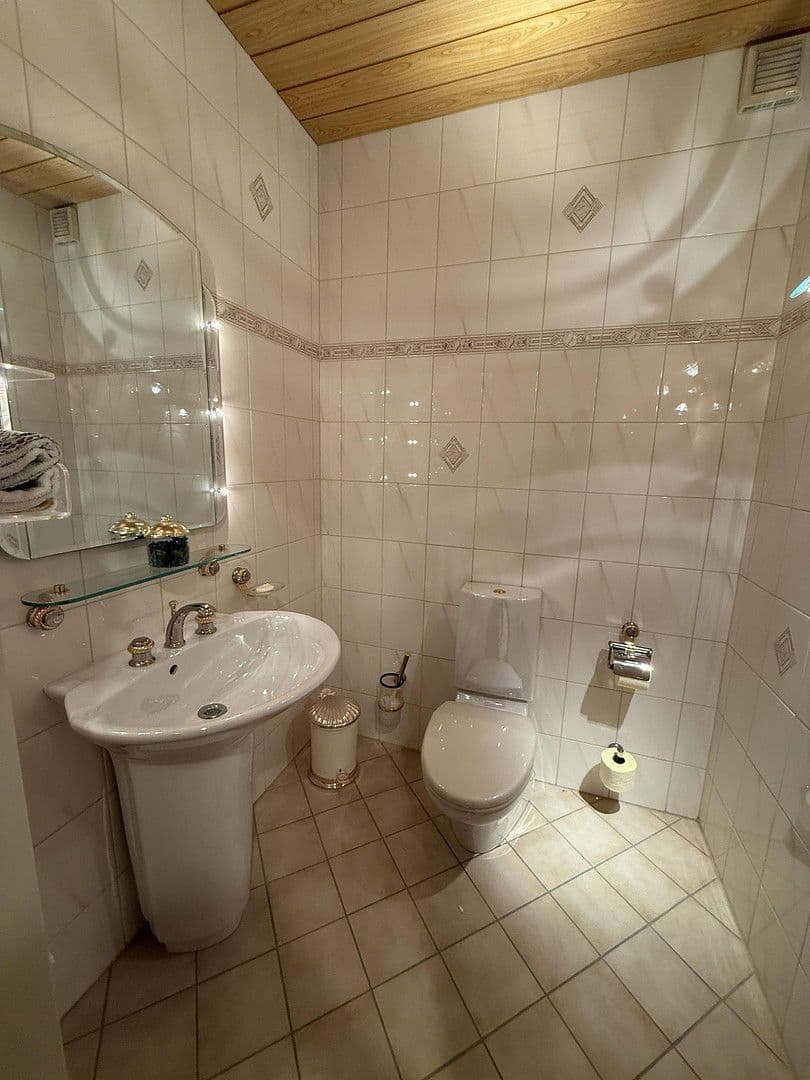 Predaj domu 415 m², pozemek 1.021 m², Kaltenkirchen, Šlezvicko-Holštajnsko Predaj domu 415 m², pozemek 1.021 m², Kaltenkirchen, Šlezvicko-Holštajnsko
