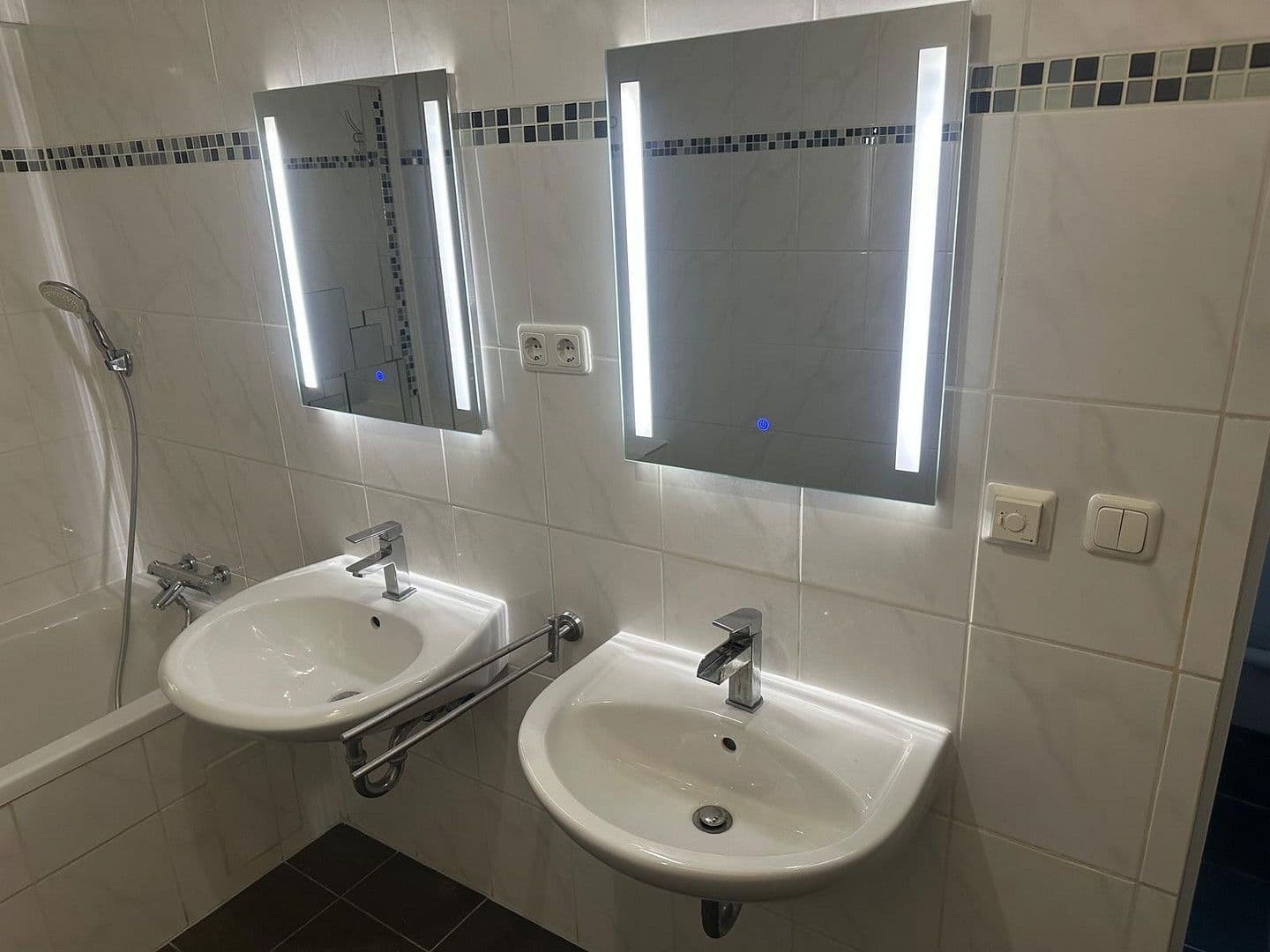 Prenájom domu 150 m², pozemek 290 m², Oberschleißheim, Bavorsko Prenájom domu 150 m², pozemek 290 m², Oberschleißheim, Bavorsko