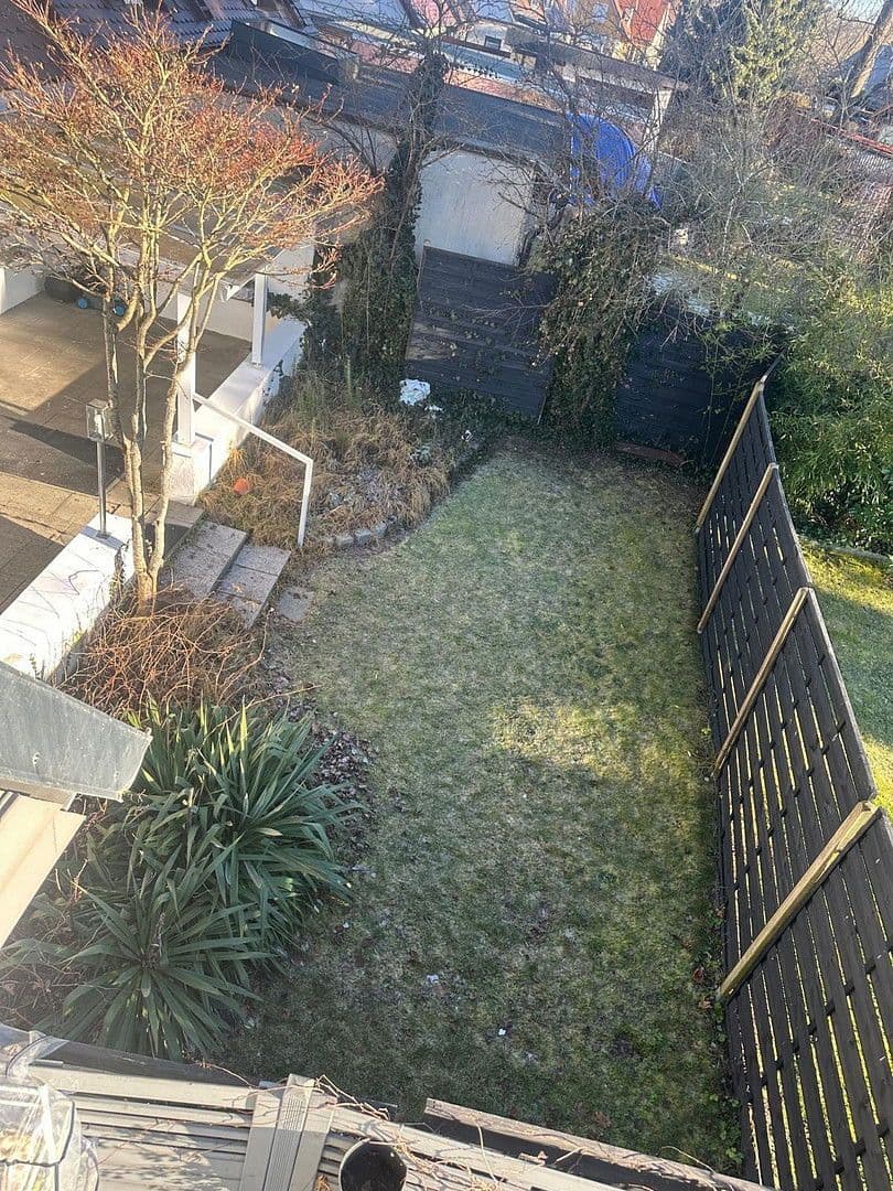 Prenájom domu 150 m², pozemek 290 m², Oberschleißheim, Bavorsko Prenájom domu 150 m², pozemek 290 m², Oberschleißheim, Bavorsko