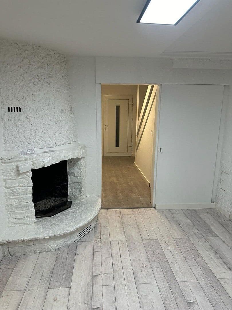 Prenájom domu 150 m², pozemek 290 m², Oberschleißheim, Bavorsko Prenájom domu 150 m², pozemek 290 m², Oberschleißheim, Bavorsko