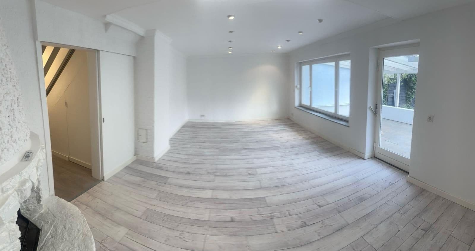 Prenájom domu 150 m², pozemek 290 m², Oberschleißheim, Bavorsko Prenájom domu 150 m², pozemek 290 m², Oberschleißheim, Bavorsko