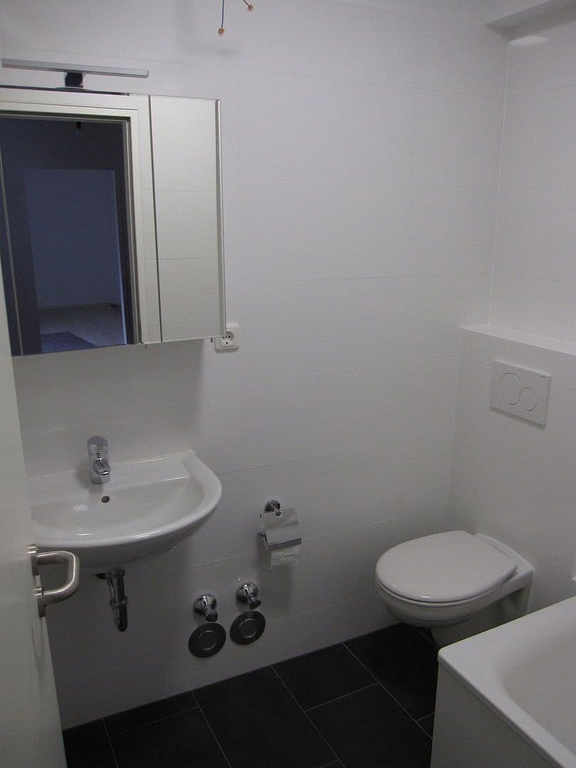 Prenájom bytu 2-izbový 48 m², München, Bavorsko Prenájom bytu 2-izbový 48 m², München, Bavorsko