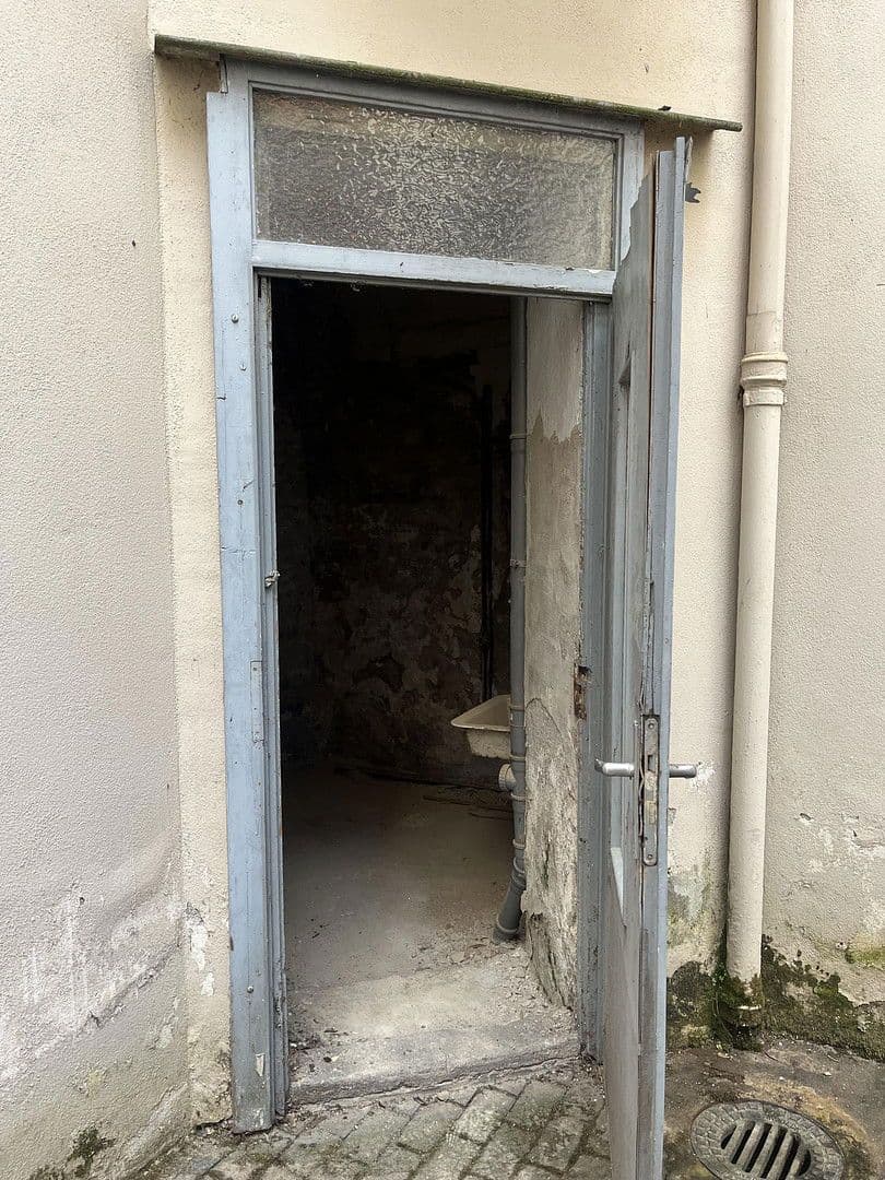 Prenájom nebytového priestoru 76 m², Erbacher Straße 9, Wiesbaden, Hesensko Prenájom nebytového priestoru 76 m², Erbacher Straße 9, Wiesbaden, Hesensko