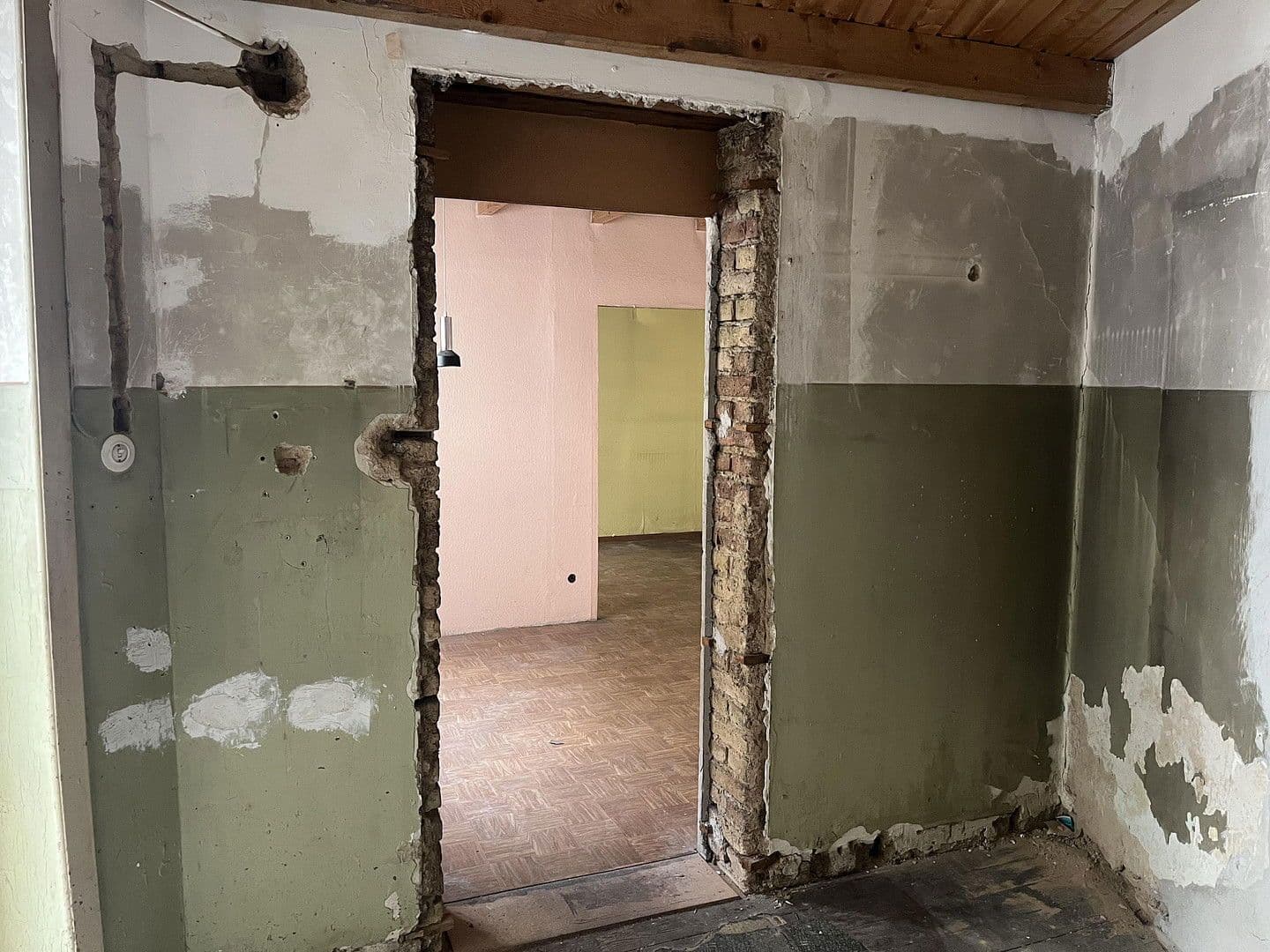 Prenájom nebytového priestoru 76 m², Erbacher Straße 9, Wiesbaden, Hesensko Prenájom nebytového priestoru 76 m², Erbacher Straße 9, Wiesbaden, Hesensko