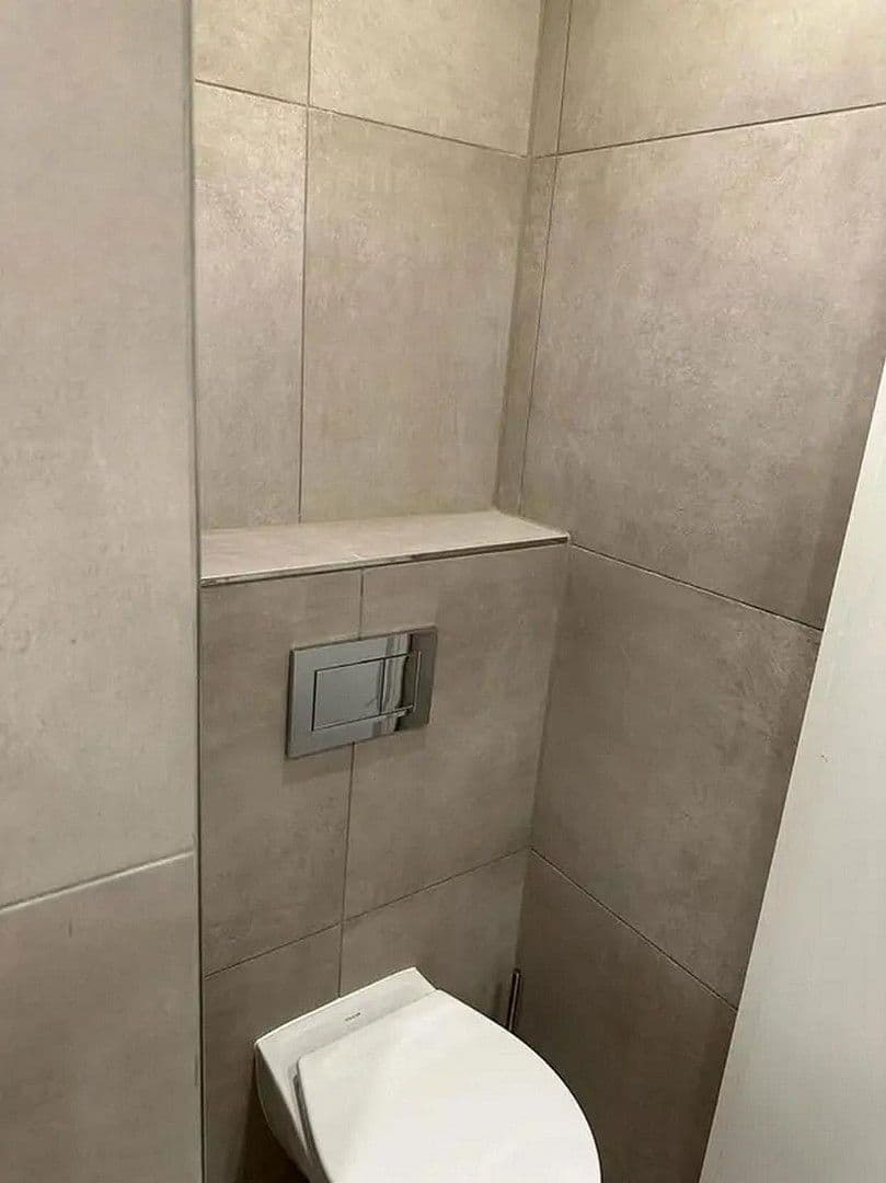 Prenájom bytu 1-izbový 37 m², München, Bavorsko Prenájom bytu 1-izbový 37 m², München, Bavorsko