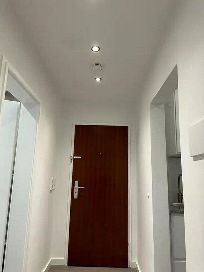 Prenájom bytu 1-izbový 37 m², München, Bavorsko Prenájom bytu 1-izbový 37 m², München, Bavorsko