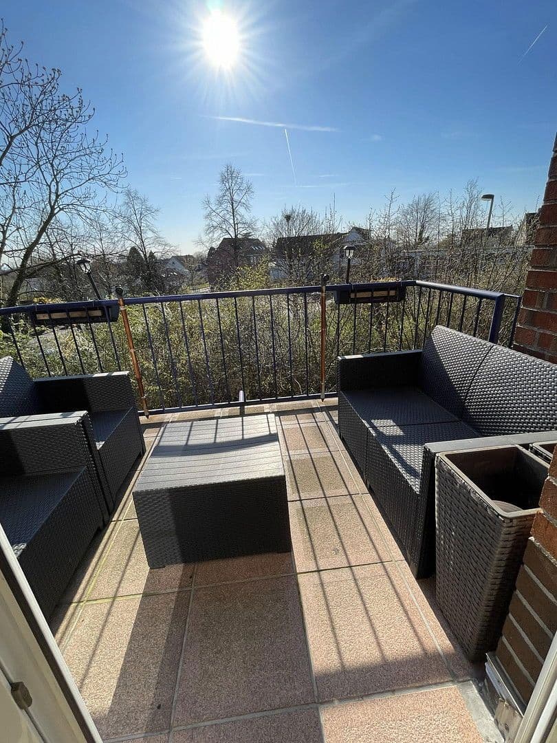 Prenájom bytu 4-izbový 92 m², Burscheid, Severné Porýnie - Westfálsko Prenájom bytu 4-izbový 92 m², Burscheid, Severné Porýnie - Westfálsko