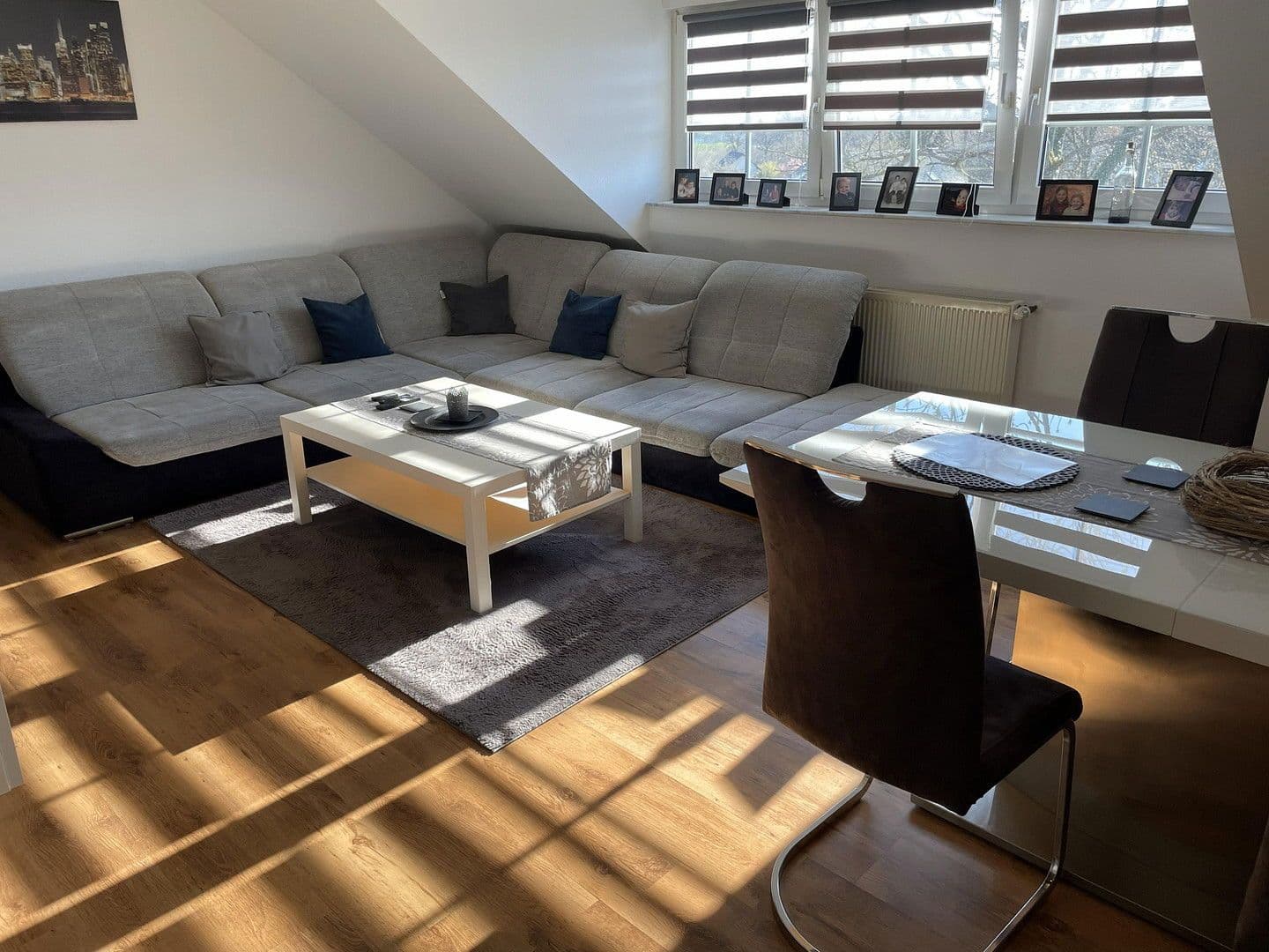 Prenájom bytu 4-izbový 92 m², Burscheid, Severné Porýnie - Westfálsko Prenájom bytu 4-izbový 92 m², Burscheid, Severné Porýnie - Westfálsko