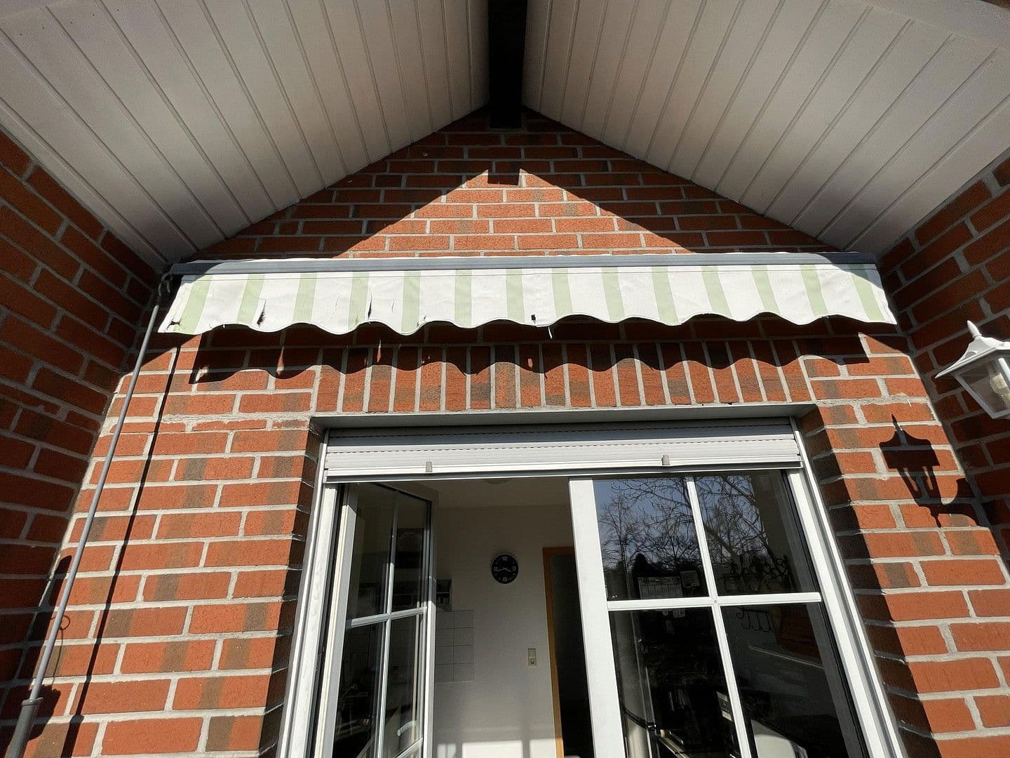 Prenájom bytu 4-izbový 92 m², Burscheid, Severné Porýnie - Westfálsko Prenájom bytu 4-izbový 92 m², Burscheid, Severné Porýnie - Westfálsko