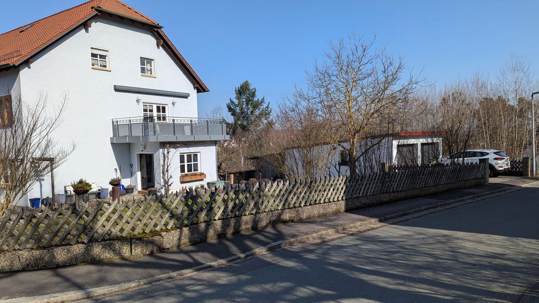 Predaj domu 371 m², pozemek 1.053 m², Poppenricht, Bavorsko Predaj domu 371 m², pozemek 1.053 m², Poppenricht, Bavorsko