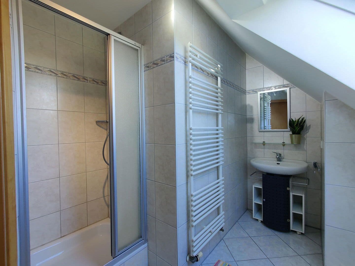 Predaj domu 153 m², pozemek 456 m², München, Bavorsko Predaj domu 153 m², pozemek 456 m², München, Bavorsko