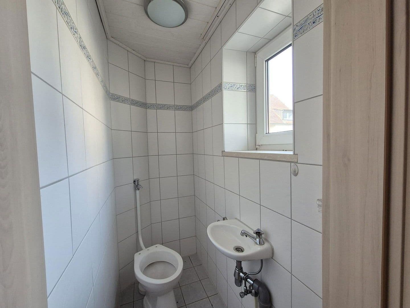 Predaj domu 177 m², pozemek 675 m², Flurstraße 11, 11a, Harburg (Schwaben), Bavorsko Predaj domu 177 m², pozemek 675 m², Flurstraße 11, 11a, Harburg (Schwaben), Bavorsko