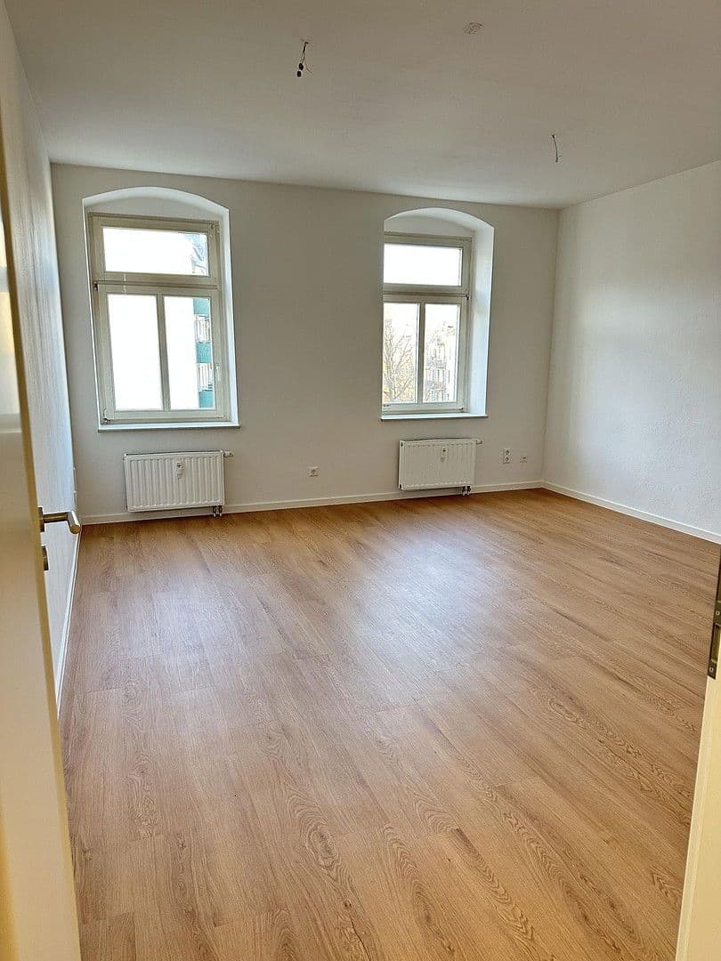 Prenájom bytu 3-izbový 89 m², Fritz-Matschke-Str. 12, Chemnitz, Sasko Prenájom bytu 3-izbový 89 m², Fritz-Matschke-Str. 12, Chemnitz, Sasko