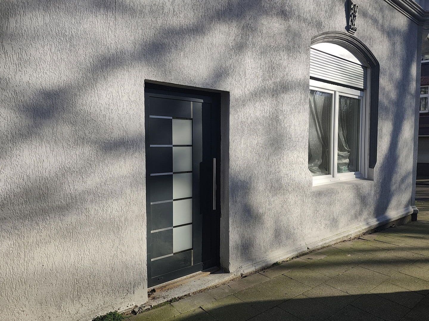 Prenájom bytu 4-izbový 165 m², Kortwiese 14, Essen, Severné Porýnie - Westfálsko Prenájom bytu 4-izbový 165 m², Kortwiese 14, Essen, Severné Porýnie - Westfálsko