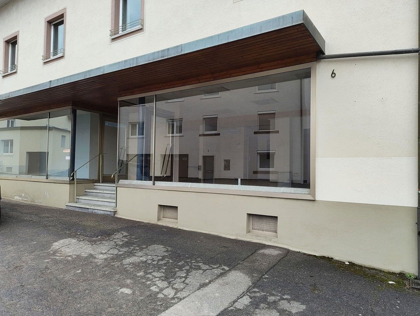 Prenájom kancelárie 50 m², Klosterstr. 6, Grenzach-Wyhlen, Bádensko-Wurttembersko Prenájom kancelárie 50 m², Klosterstr. 6, Grenzach-Wyhlen, Bádensko-Wurttembersko