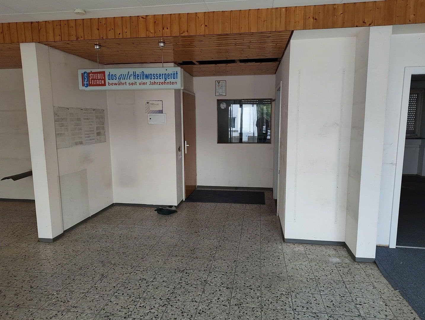 Prenájom kancelárie 50 m², Klosterstr. 6, Grenzach-Wyhlen, Bádensko-Wurttembersko Prenájom kancelárie 50 m², Klosterstr. 6, Grenzach-Wyhlen, Bádensko-Wurttembersko