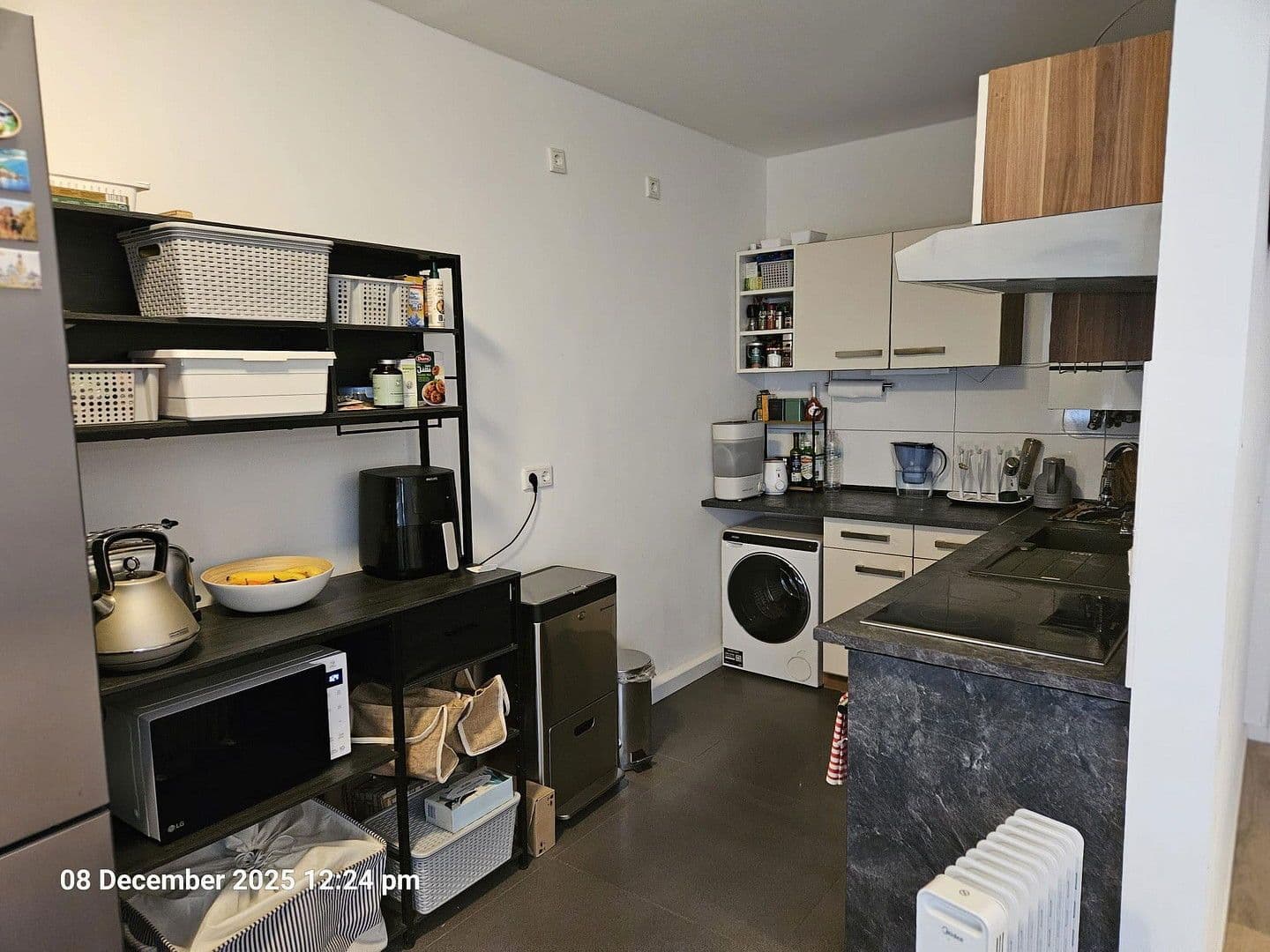 Prenájom bytu 3-izbový 64 m², Weißenburgstraße 30, Düsseldorf, Severné Porýnie - Westfálsko Prenájom bytu 3-izbový 64 m², Weißenburgstraße 30, Düsseldorf, Severné Porýnie - Westfálsko