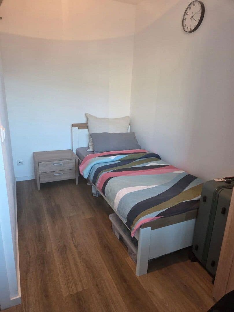 Prenájom bytu 3-izbový 64 m², Weißenburgstraße 30, Düsseldorf, Severné Porýnie - Westfálsko Prenájom bytu 3-izbový 64 m², Weißenburgstraße 30, Düsseldorf, Severné Porýnie - Westfálsko