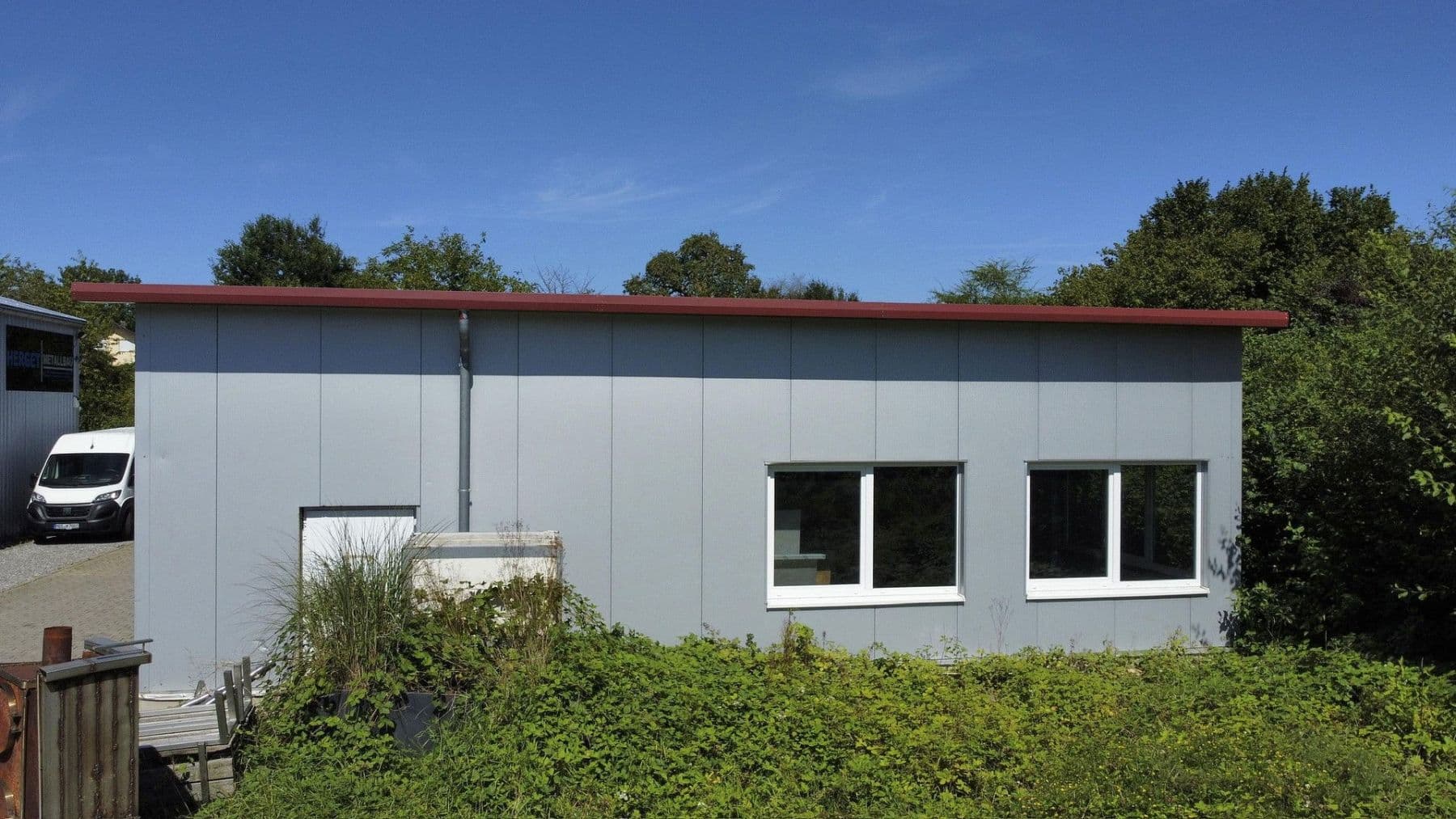 Prenájom nebytového priestoru 200 m², Fliederstrasse, Obrigheim, Bádensko-Wurttembersko Prenájom nebytového priestoru 200 m², Fliederstrasse, Obrigheim, Bádensko-Wurttembersko