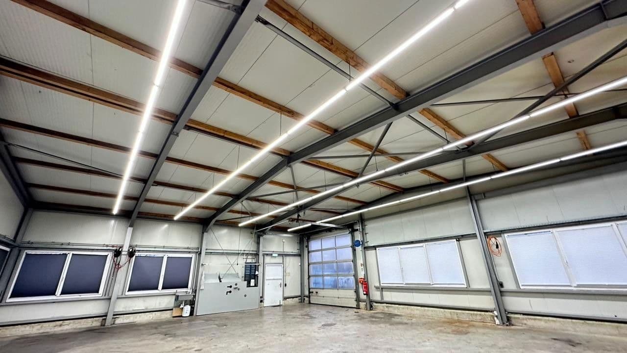 Prenájom nebytového priestoru 200 m², Fliederstrasse, Obrigheim, Bádensko-Wurttembersko Prenájom nebytového priestoru 200 m², Fliederstrasse, Obrigheim, Bádensko-Wurttembersko