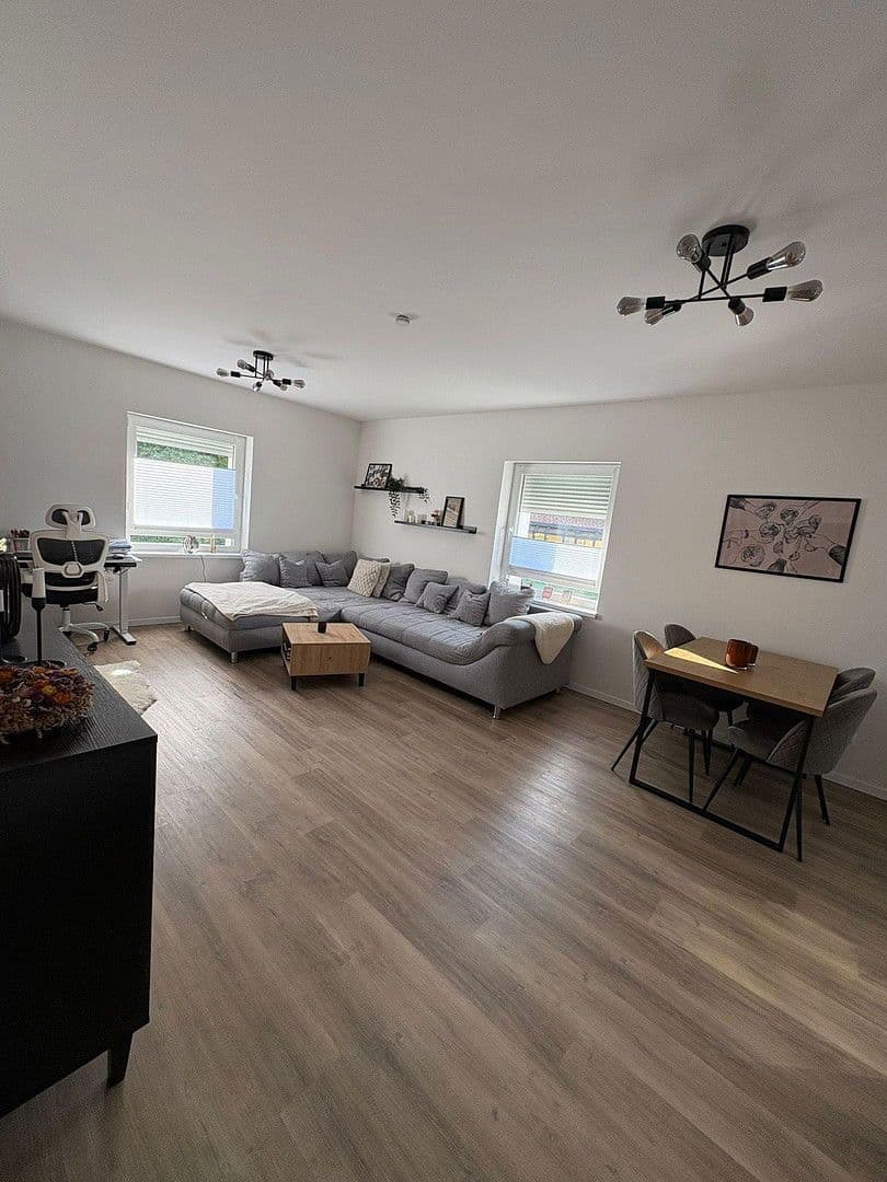 Prenájom bytu 2-izbový 83 m², Bismarckstr. 5, Grünberg, Hesensko Prenájom bytu 2-izbový 83 m², Bismarckstr. 5, Grünberg, Hesensko