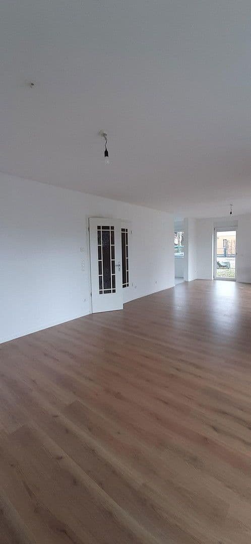 Predaj domu 134 m², pozemek 783 m², Wacholderweg 3, Dallgow-Döberitz, Brandenbursko Predaj domu 134 m², pozemek 783 m², Wacholderweg 3, Dallgow-Döberitz, Brandenbursko