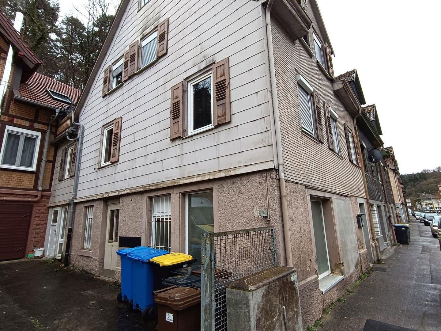 Prenájom nebytového priestoru 70 m², Hirsauer Str. 159/161, Pforzheim, Bádensko-Wurttembersko Prenájom nebytového priestoru 70 m², Hirsauer Str. 159/161, Pforzheim, Bádensko-Wurttembersko