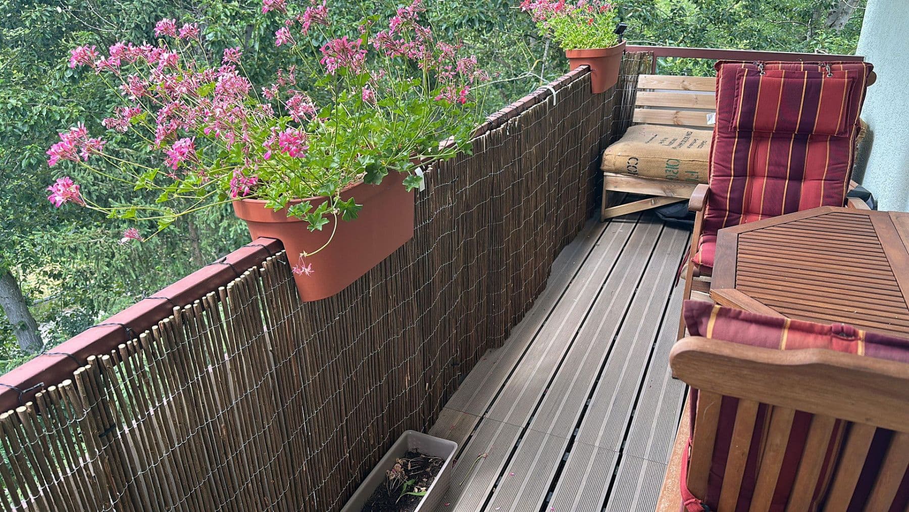 Prenájom bytu 3-izbový 70 m², Allgäustr. 32, Stuttgart, Bádensko-Wurttembersko Prenájom bytu 3-izbový 70 m², Allgäustr. 32, Stuttgart, Bádensko-Wurttembersko