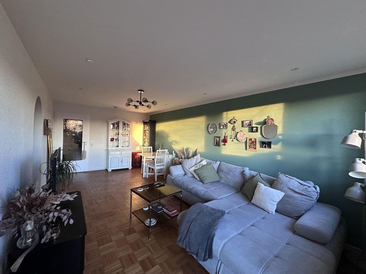 Prenájom bytu 3-izbový 70 m², Allgäustr. 32, Stuttgart, Bádensko-Wurttembersko Prenájom bytu 3-izbový 70 m², Allgäustr. 32, Stuttgart, Bádensko-Wurttembersko