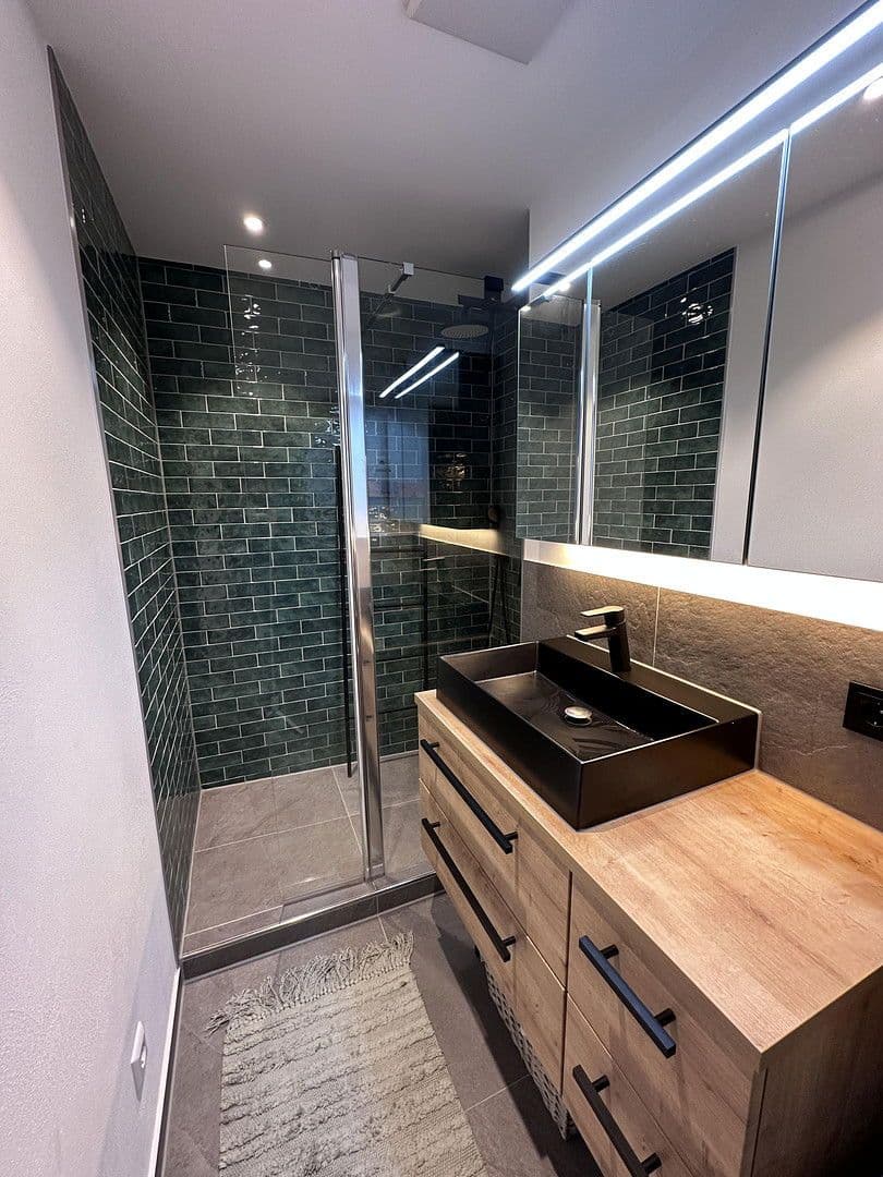 Prenájom bytu 3-izbový 70 m², Allgäustr. 32, Stuttgart, Bádensko-Wurttembersko Prenájom bytu 3-izbový 70 m², Allgäustr. 32, Stuttgart, Bádensko-Wurttembersko