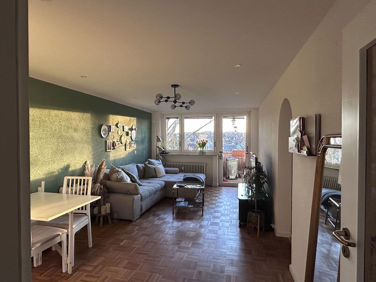 Prenájom bytu 3-izbový 70 m², Allgäustr. 32, Stuttgart, Bádensko-Wurttembersko Prenájom bytu 3-izbový 70 m², Allgäustr. 32, Stuttgart, Bádensko-Wurttembersko