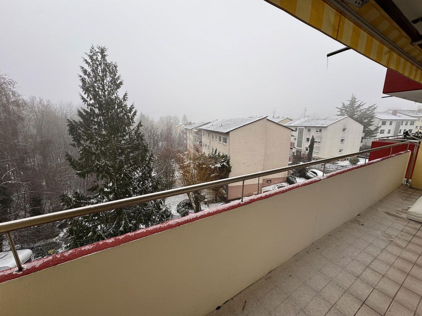 Prenájom bytu 2-izbový 55 m², Am Wald 11, Wiesbaden, Hesensko Prenájom bytu 2-izbový 55 m², Am Wald 11, Wiesbaden, Hesensko