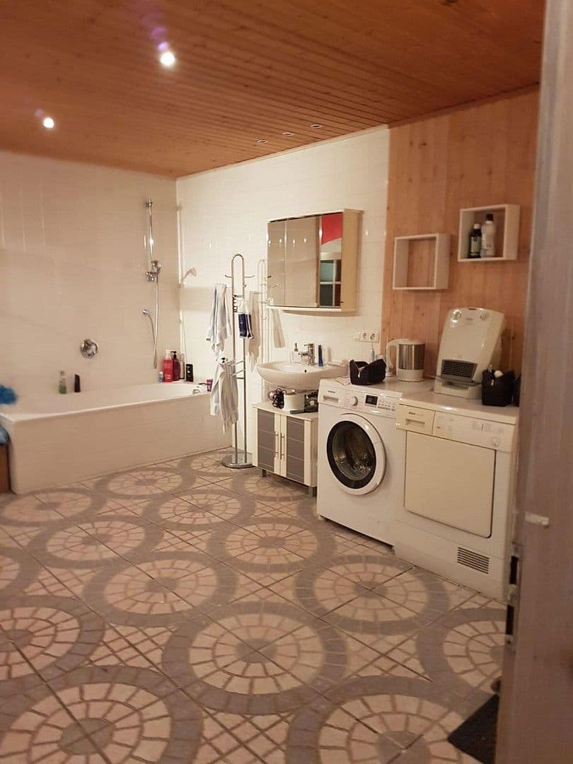 Predaj pozemku 6.246 m², Bundestraße 5, Seubersdorf in der Oberpfalz, Bavorsko Predaj pozemku 6.246 m², Bundestraße 5, Seubersdorf in der Oberpfalz, Bavorsko