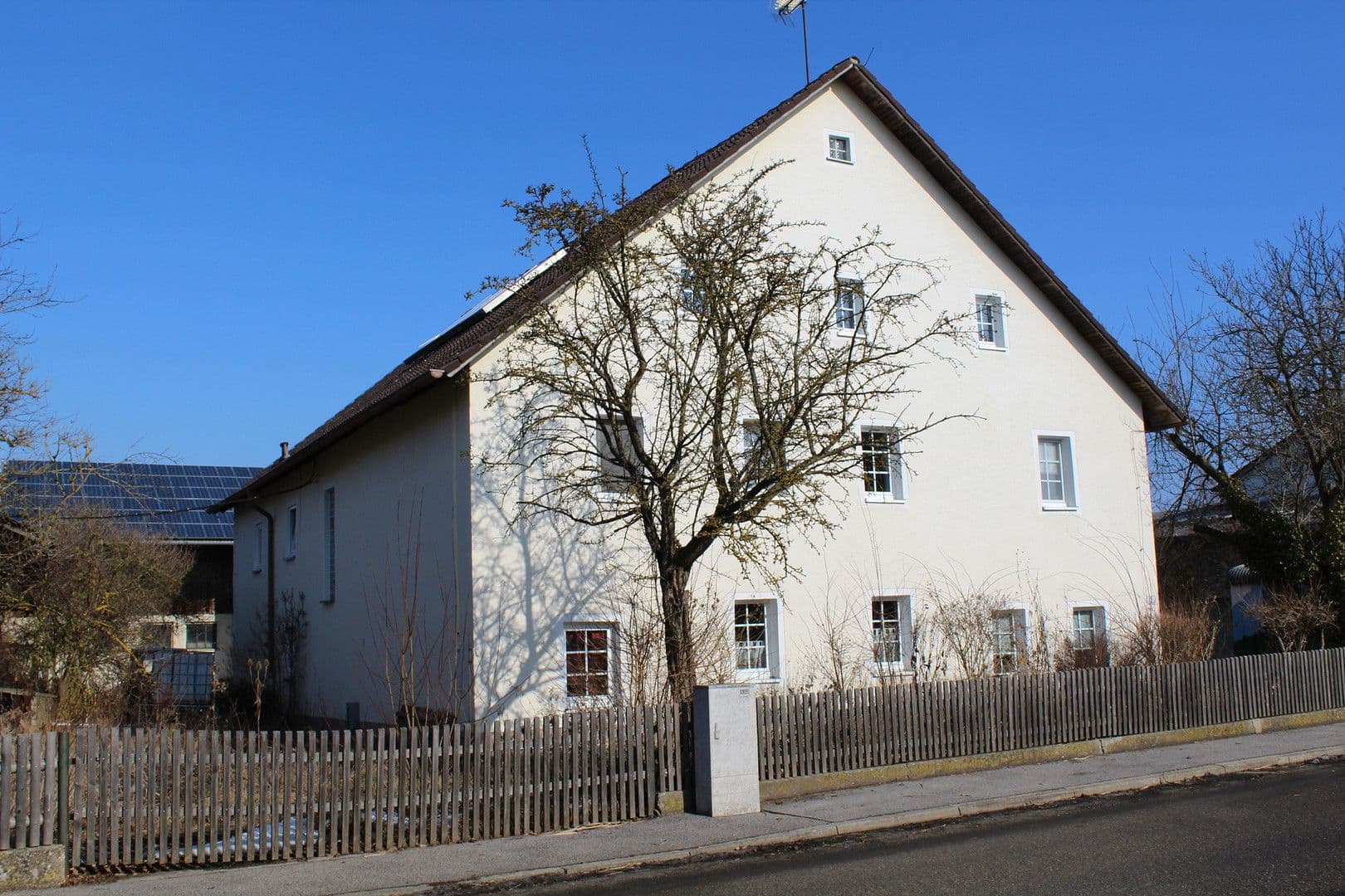 Predaj pozemku 6.246 m², Bundestraße 5, Seubersdorf in der Oberpfalz, Bavorsko Predaj pozemku 6.246 m², Bundestraße 5, Seubersdorf in der Oberpfalz, Bavorsko