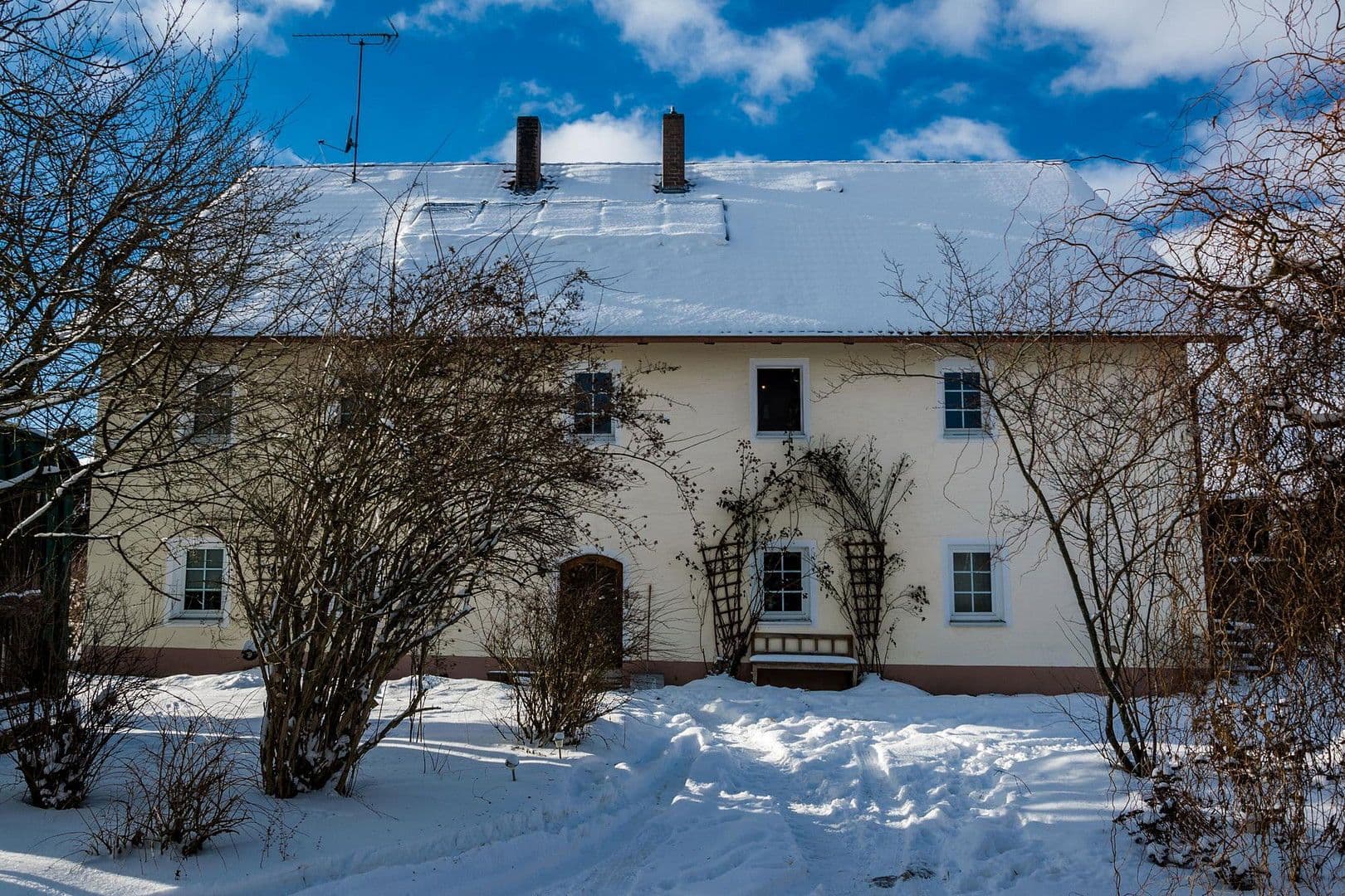 Predaj pozemku 6.246 m², Bundestraße 5, Seubersdorf in der Oberpfalz, Bavorsko Predaj pozemku 6.246 m², Bundestraße 5, Seubersdorf in der Oberpfalz, Bavorsko