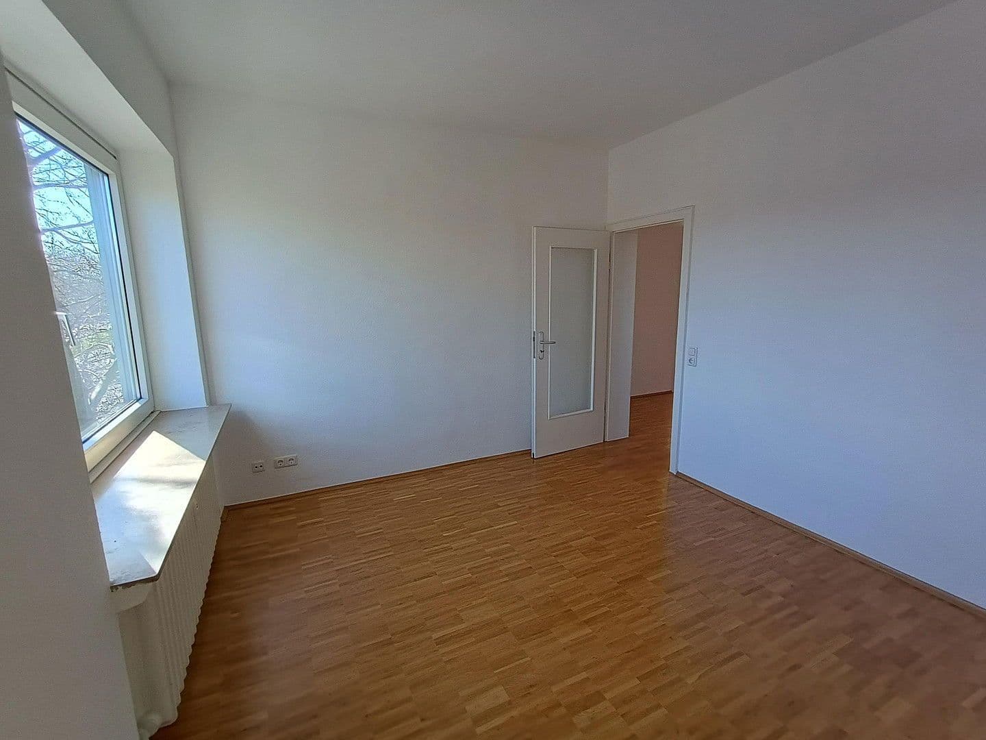 Prenájom bytu 3-izbový 74 m², Wilhelm-Crüwell-Straße 20, Dortmund, Severné Porýnie - Westfálsko Prenájom bytu 3-izbový 74 m², Wilhelm-Crüwell-Straße 20, Dortmund, Severné Porýnie - Westfálsko