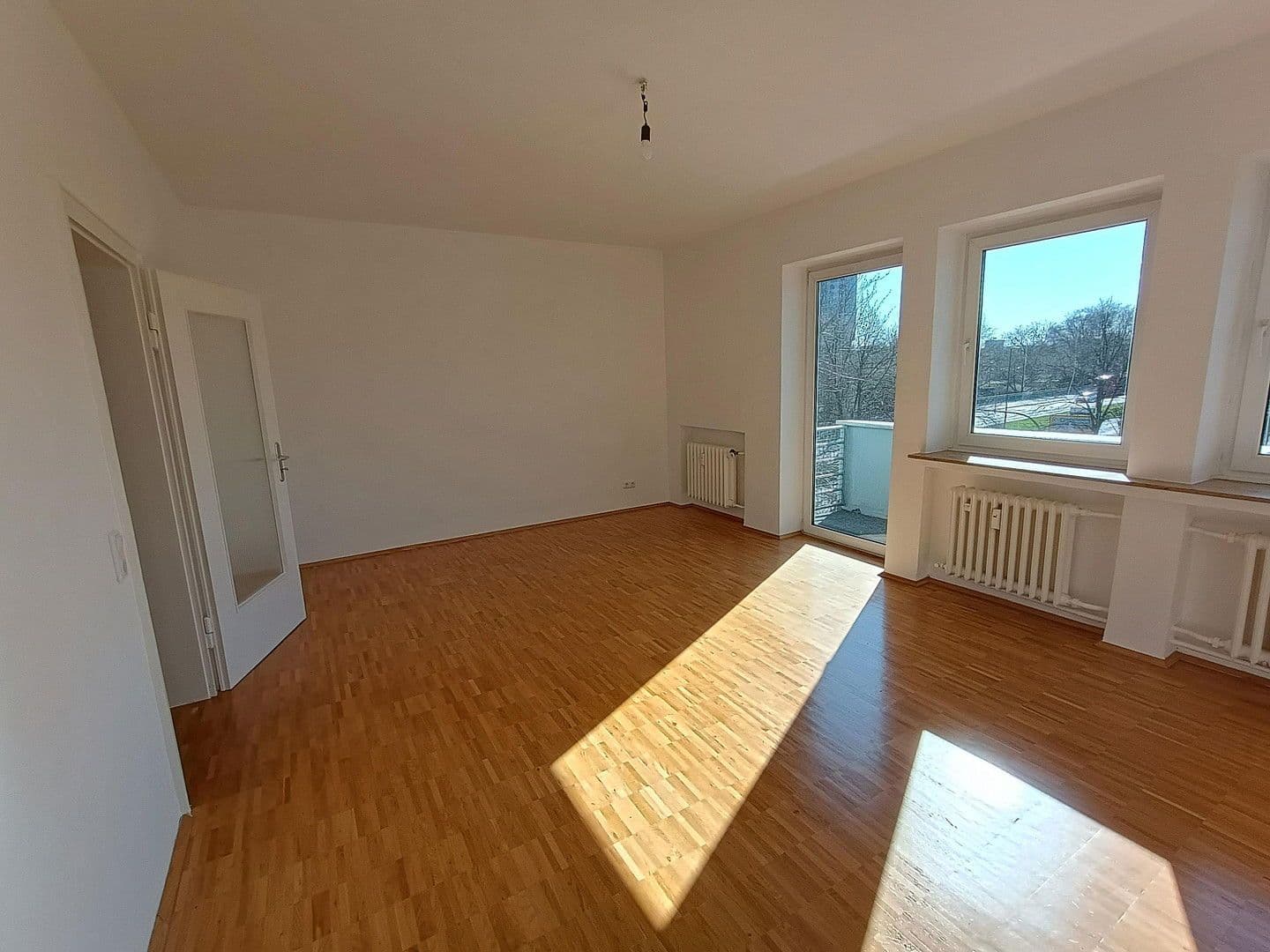 Prenájom bytu 3-izbový 74 m², Wilhelm-Crüwell-Straße 20, Dortmund, Severné Porýnie - Westfálsko Prenájom bytu 3-izbový 74 m², Wilhelm-Crüwell-Straße 20, Dortmund, Severné Porýnie - Westfálsko