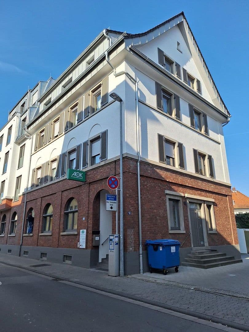 Prenájom bytu 4-izbový 98 m², Wilhelmstraße 16, Hofheim am Taunus, Hesensko Prenájom bytu 4-izbový 98 m², Wilhelmstraße 16, Hofheim am Taunus, Hesensko