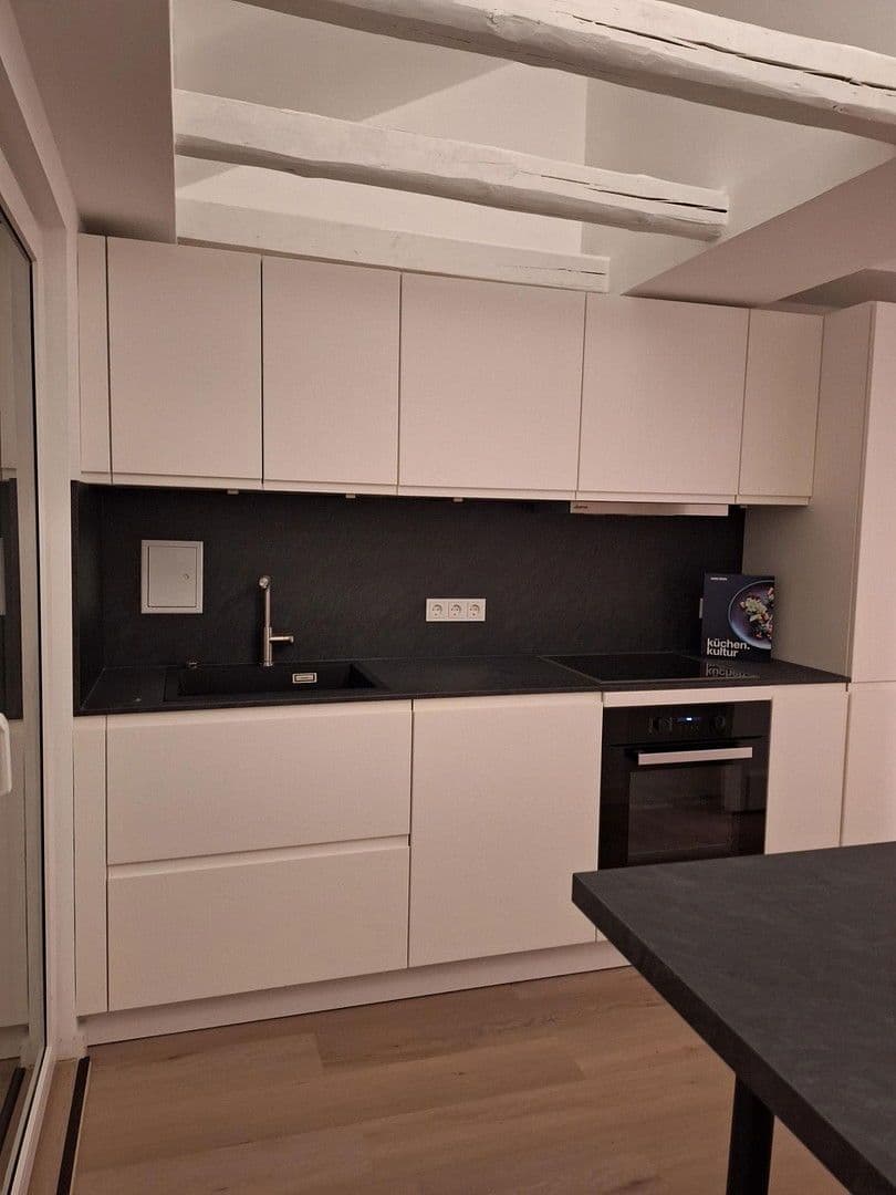 Prenájom bytu 4-izbový 98 m², Wilhelmstraße 16, Hofheim am Taunus, Hesensko Prenájom bytu 4-izbový 98 m², Wilhelmstraße 16, Hofheim am Taunus, Hesensko