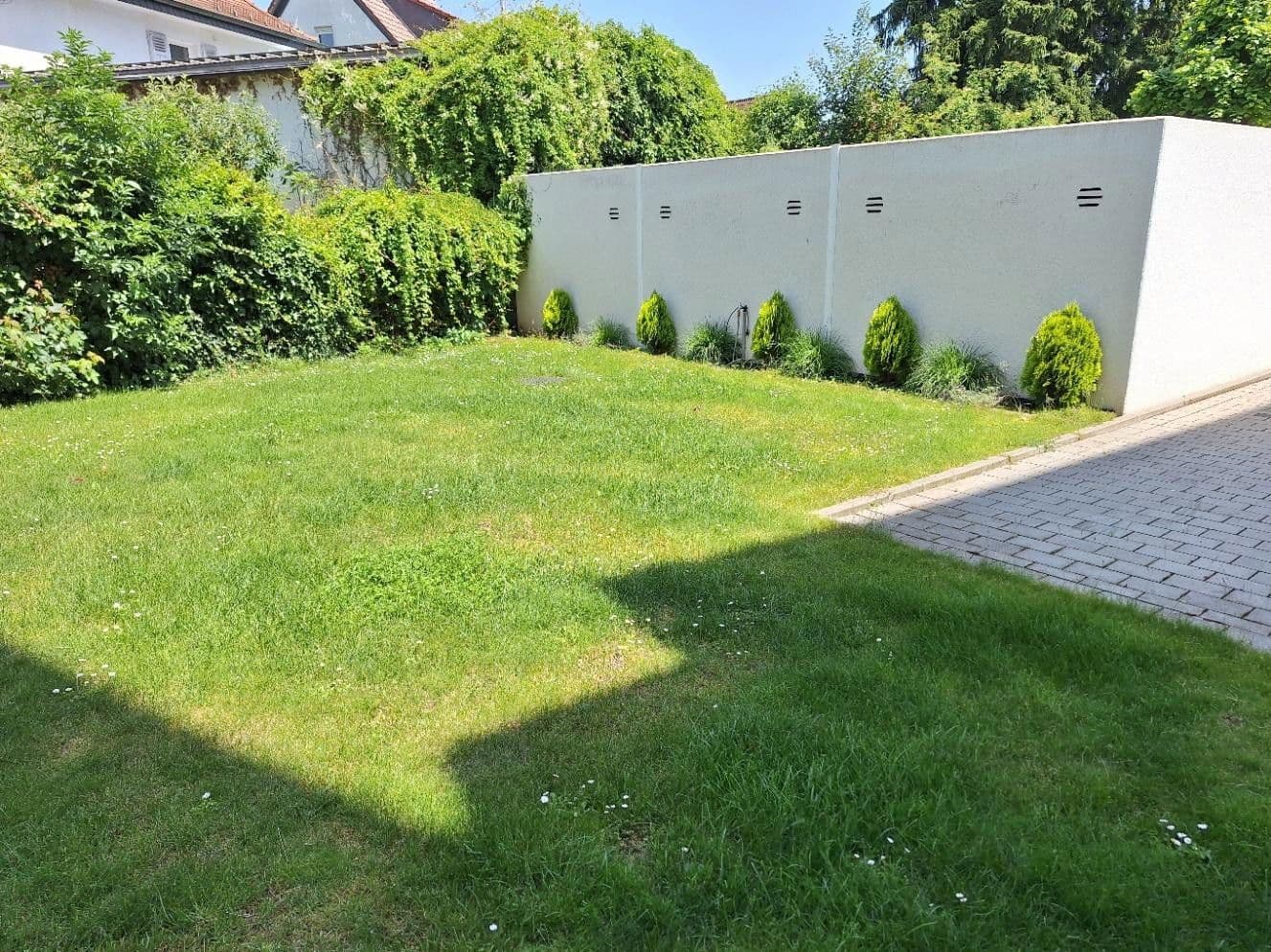 Prenájom bytu 4-izbový 98 m², Wilhelmstraße 16, Hofheim am Taunus, Hesensko Prenájom bytu 4-izbový 98 m², Wilhelmstraße 16, Hofheim am Taunus, Hesensko