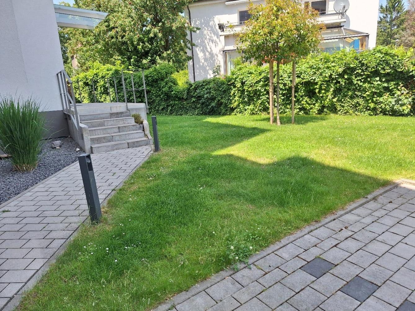 Prenájom bytu 4-izbový 98 m², Wilhelmstraße 16, Hofheim am Taunus, Hesensko Prenájom bytu 4-izbový 98 m², Wilhelmstraße 16, Hofheim am Taunus, Hesensko