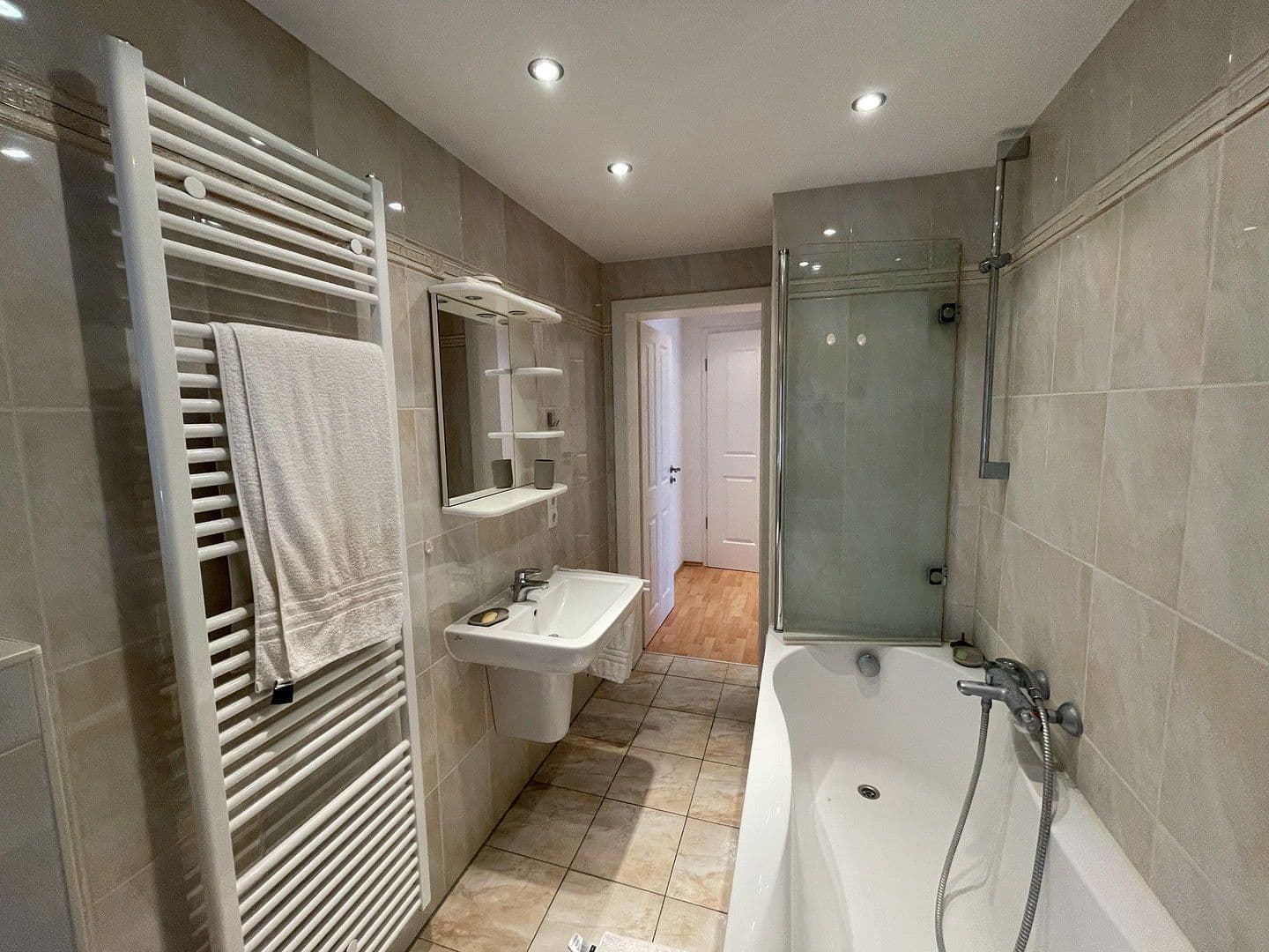 Prenájom bytu 2-izbový 57 m², Am Zehnt 9, Sinsheim, Bádensko-Wurttembersko Prenájom bytu 2-izbový 57 m², Am Zehnt 9, Sinsheim, Bádensko-Wurttembersko