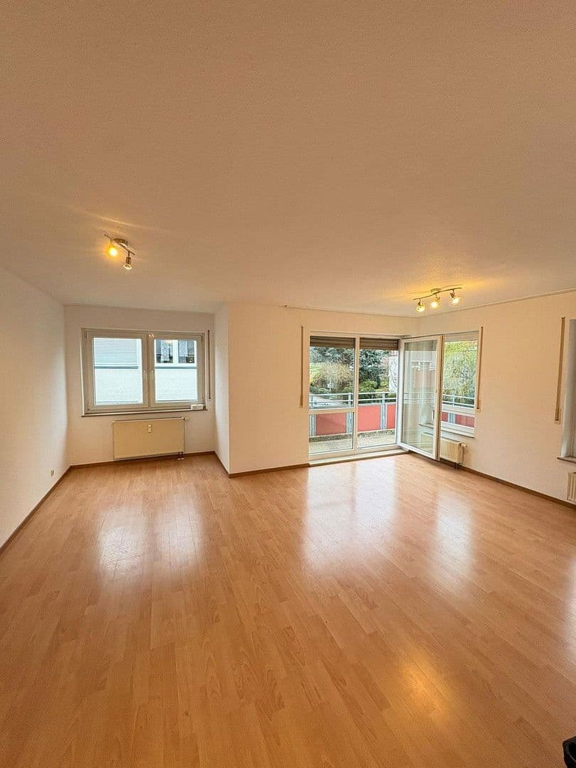 Prenájom bytu 2-izbový 61 m², Schillerstraße 10, Pfullingen, Bádensko-Wurttembersko Prenájom bytu 2-izbový 61 m², Schillerstraße 10, Pfullingen, Bádensko-Wurttembersko
