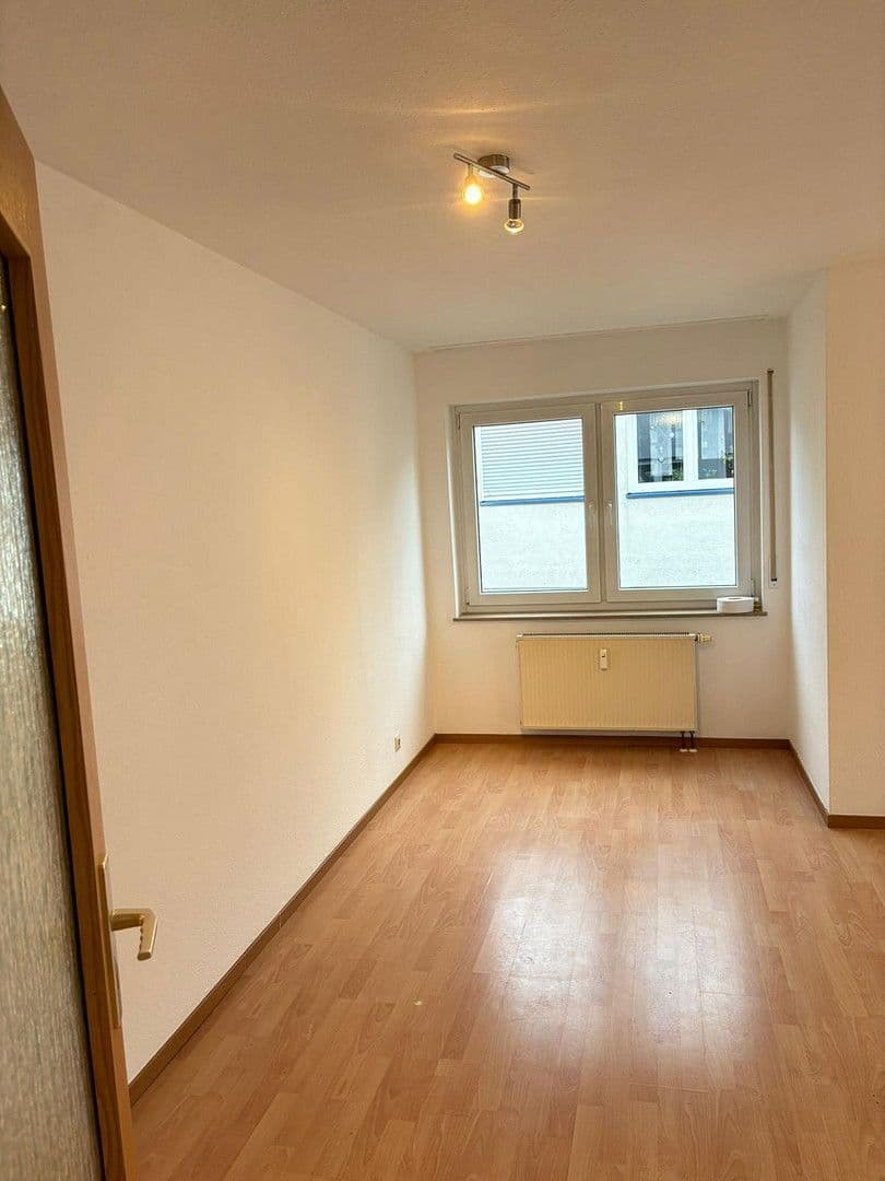 Prenájom bytu 2-izbový 61 m², Schillerstraße 10, Pfullingen, Bádensko-Wurttembersko Prenájom bytu 2-izbový 61 m², Schillerstraße 10, Pfullingen, Bádensko-Wurttembersko