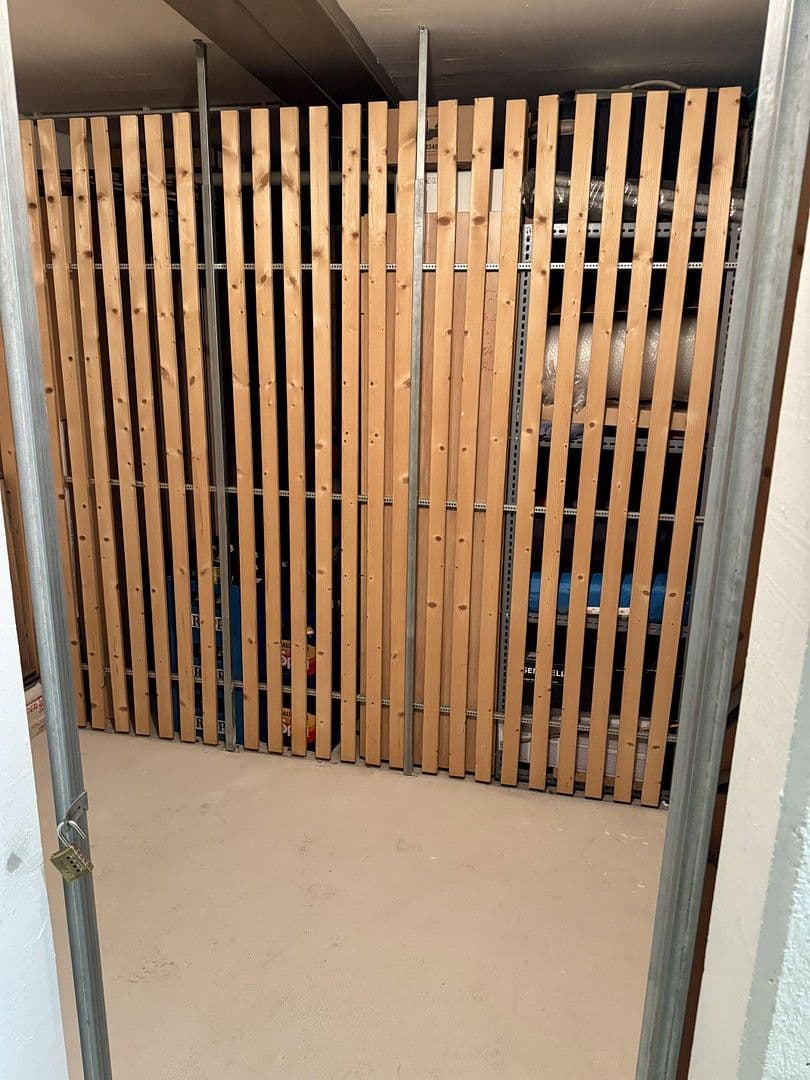 Prenájom bytu 4-izbový 90 m², Köglweg 17, Taufkirchen, Bavorsko Prenájom bytu 4-izbový 90 m², Köglweg 17, Taufkirchen, Bavorsko