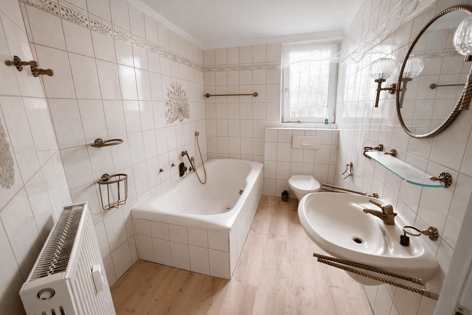 Prenájom bytu 3-izbový 124 m², Friedrichsdorf, Hesensko Prenájom bytu 3-izbový 124 m², Friedrichsdorf, Hesensko