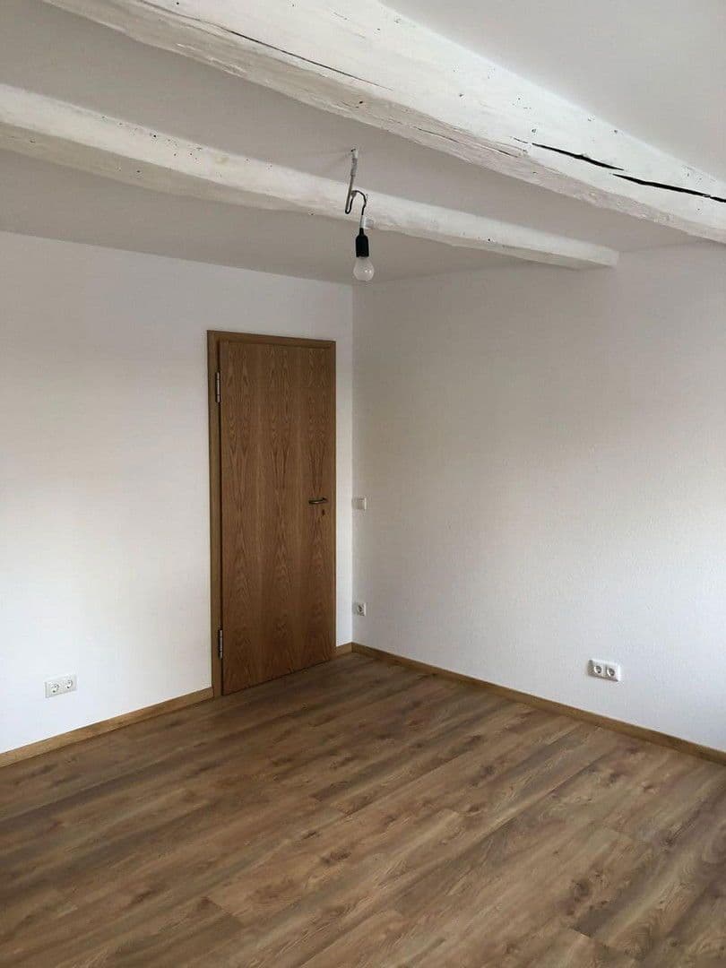 Prenájom domu 110 m², pozemek 125 m², Nürtingen, Bádensko-Wurttembersko Prenájom domu 110 m², pozemek 125 m², Nürtingen, Bádensko-Wurttembersko