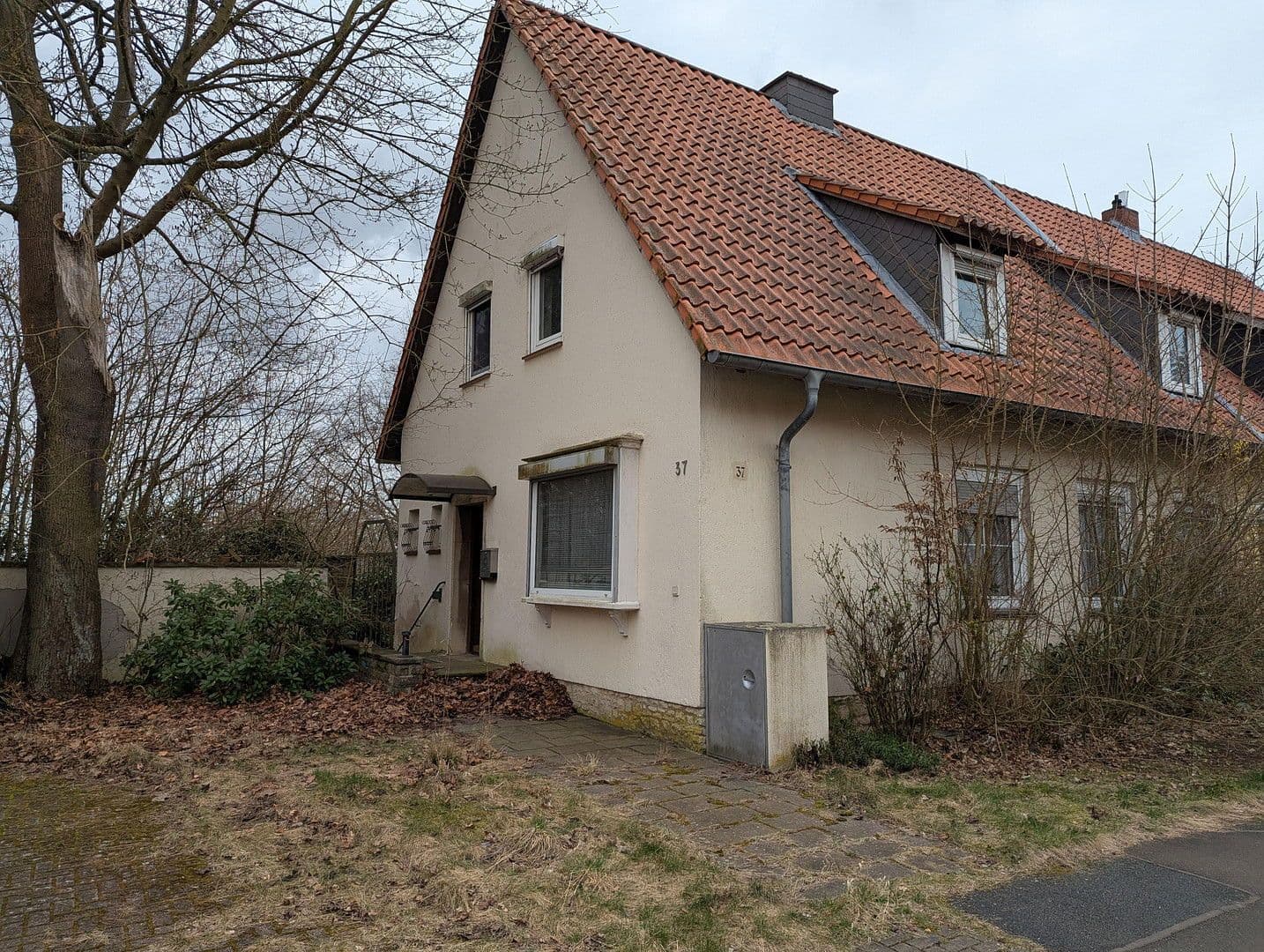 Predaj domu 123 m², pozemek 1.041 m², Herrmann-Löns-Weg 37, Salzgitter, Dolné Sasko Predaj domu 123 m², pozemek 1.041 m², Herrmann-Löns-Weg 37, Salzgitter, Dolné Sasko