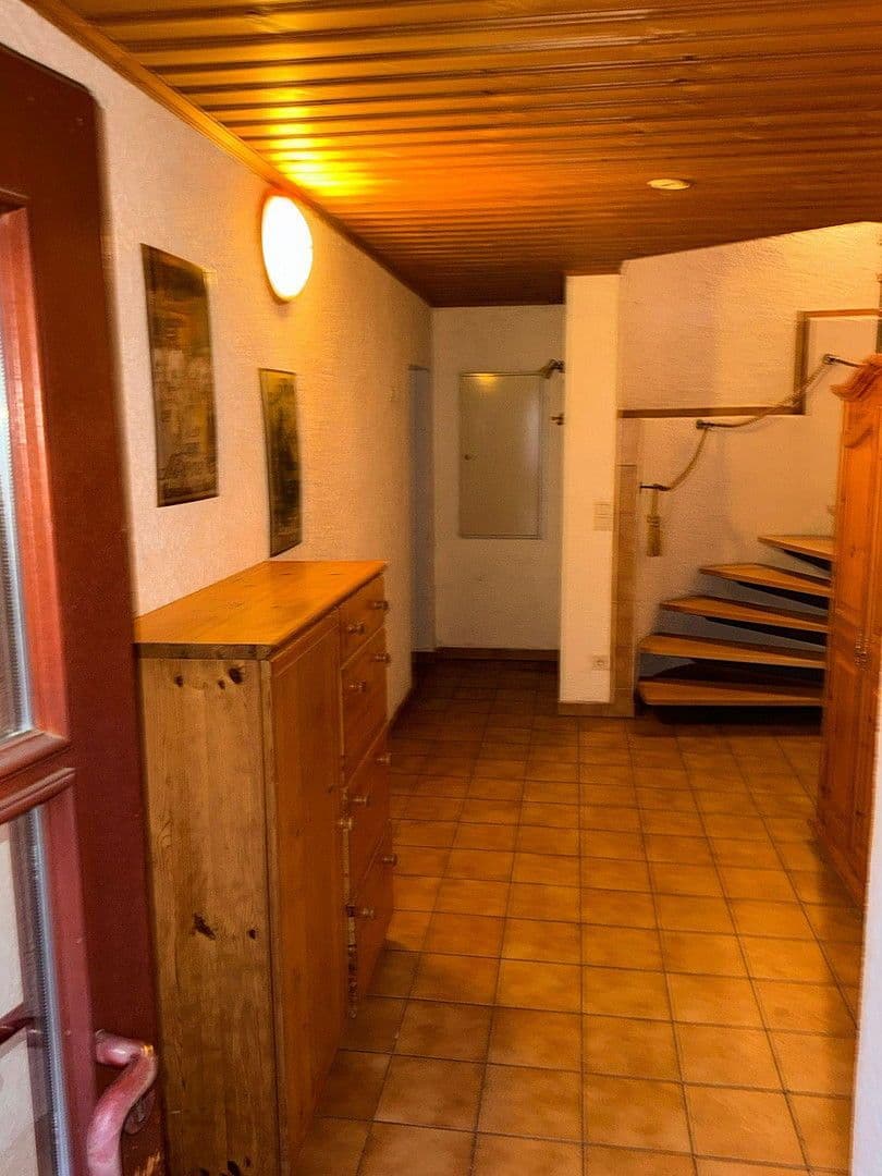 Prenájom domu 100 m², pozemek 250 m², Dorfstraße 6, Neuwied, Porýnie-Falcko Prenájom domu 100 m², pozemek 250 m², Dorfstraße 6, Neuwied, Porýnie-Falcko