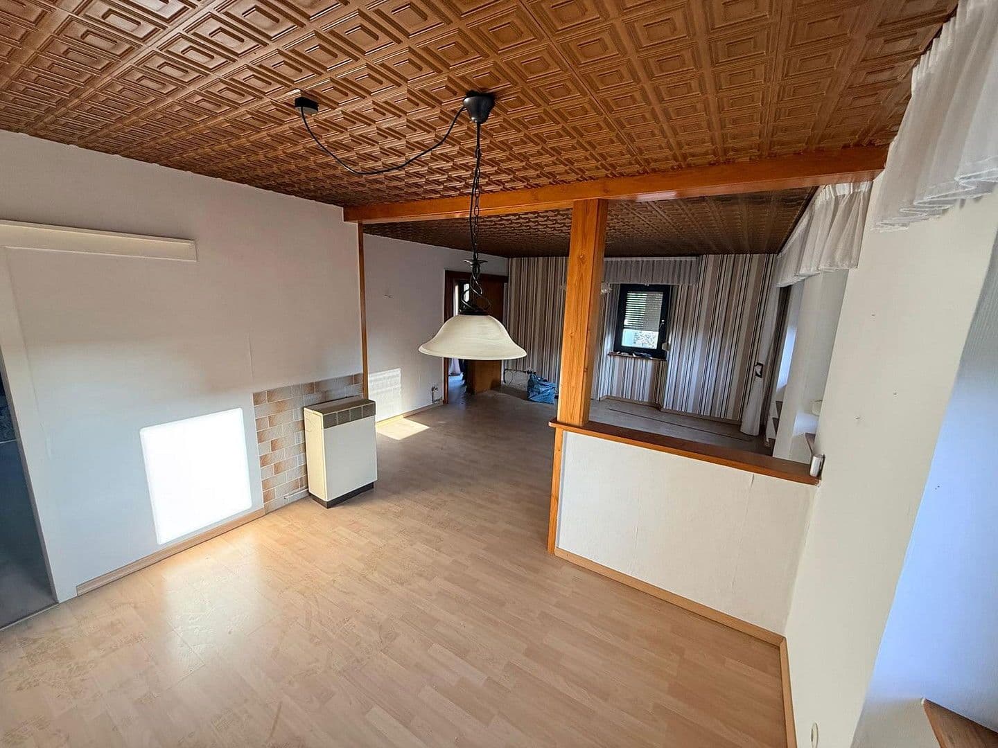 Prenájom domu 100 m², pozemek 250 m², Dorfstraße 6, Neuwied, Porýnie-Falcko Prenájom domu 100 m², pozemek 250 m², Dorfstraße 6, Neuwied, Porýnie-Falcko